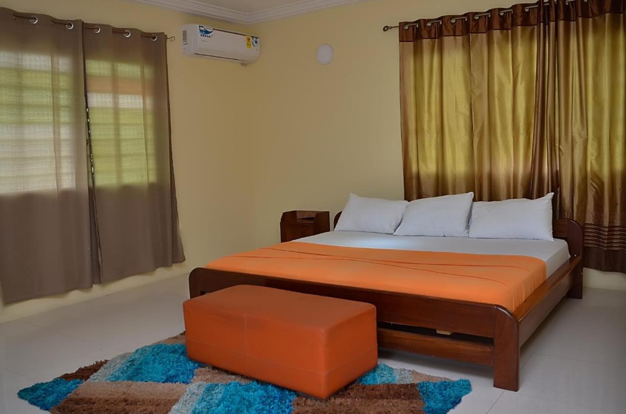 Hotel Loreto Cape Coast Ngoại thất bức ảnh