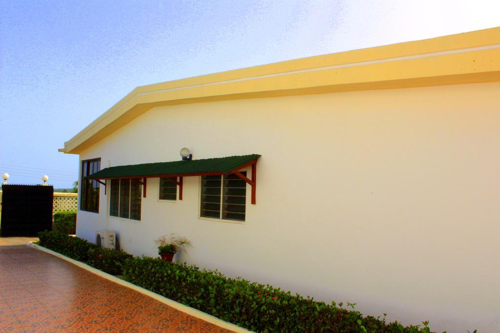 Hotel Loreto Cape Coast Ngoại thất bức ảnh