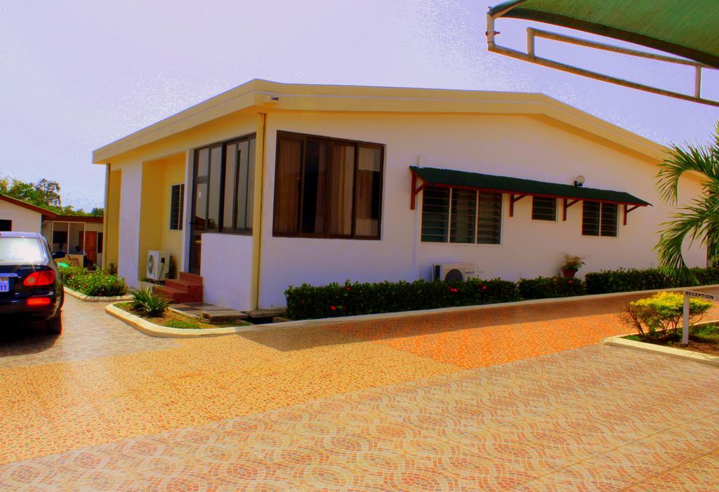 Hotel Loreto Cape Coast Ngoại thất bức ảnh